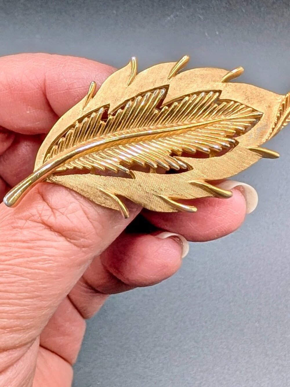 Crown Trifari Double Textured Gold-Tone Feather Brooch - Vintage - Signed